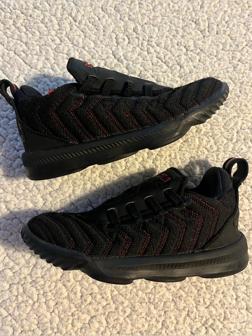 Nike LeBron XVI (TD) Black and Red Toddler Shoes - Picture 5 of 8